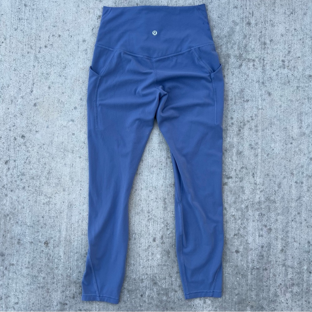 Purple Lulu lemon size 6 woman’s leggings